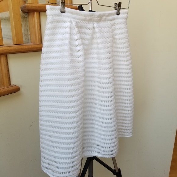 THALIAN White Ribbon Lace Box-Pleat A-line skirt Size 6 - Picture 5 of 8